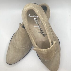 Free people Brady light Taupe slip on loafer size EU 36.5 US 6 1/2